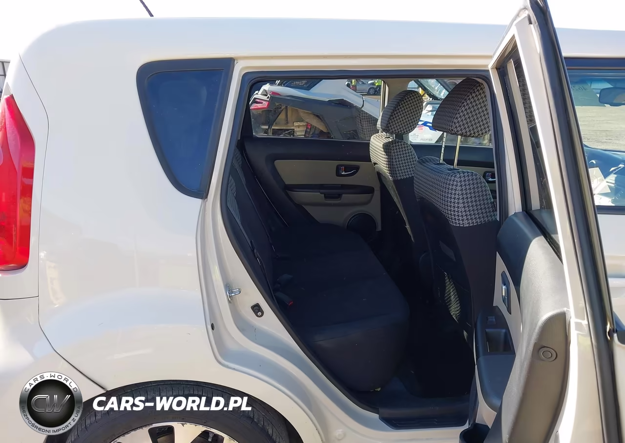 2013 Kia Soul ! VIN:KNDJT2A69D7532967 - 8