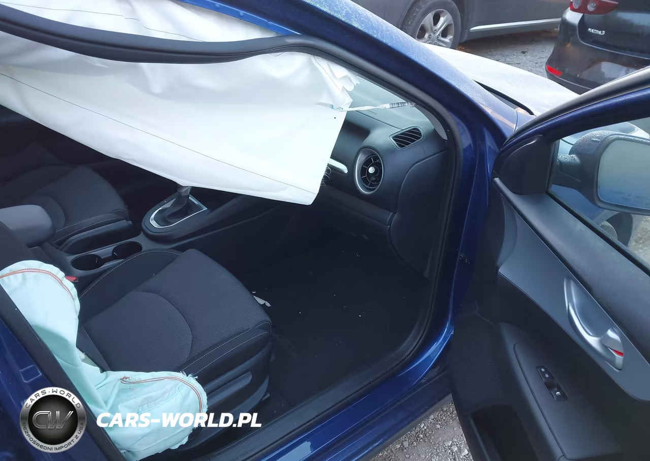 2024 Kia Forte Lxs VIN:3KPF24AD2RE806410 - 5
