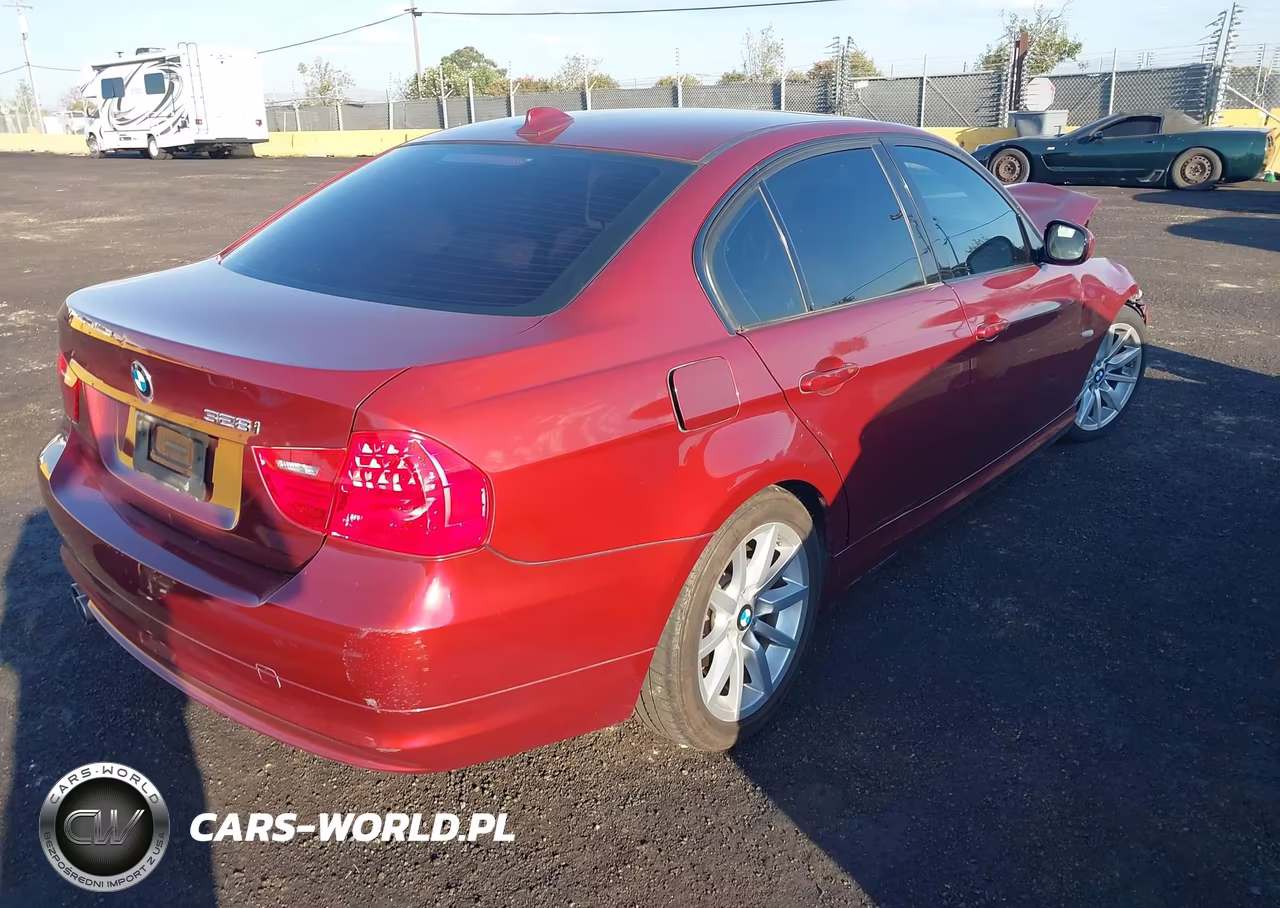 2011 BMW 328I VIN:WBAPH5G59BNM80211 - 4