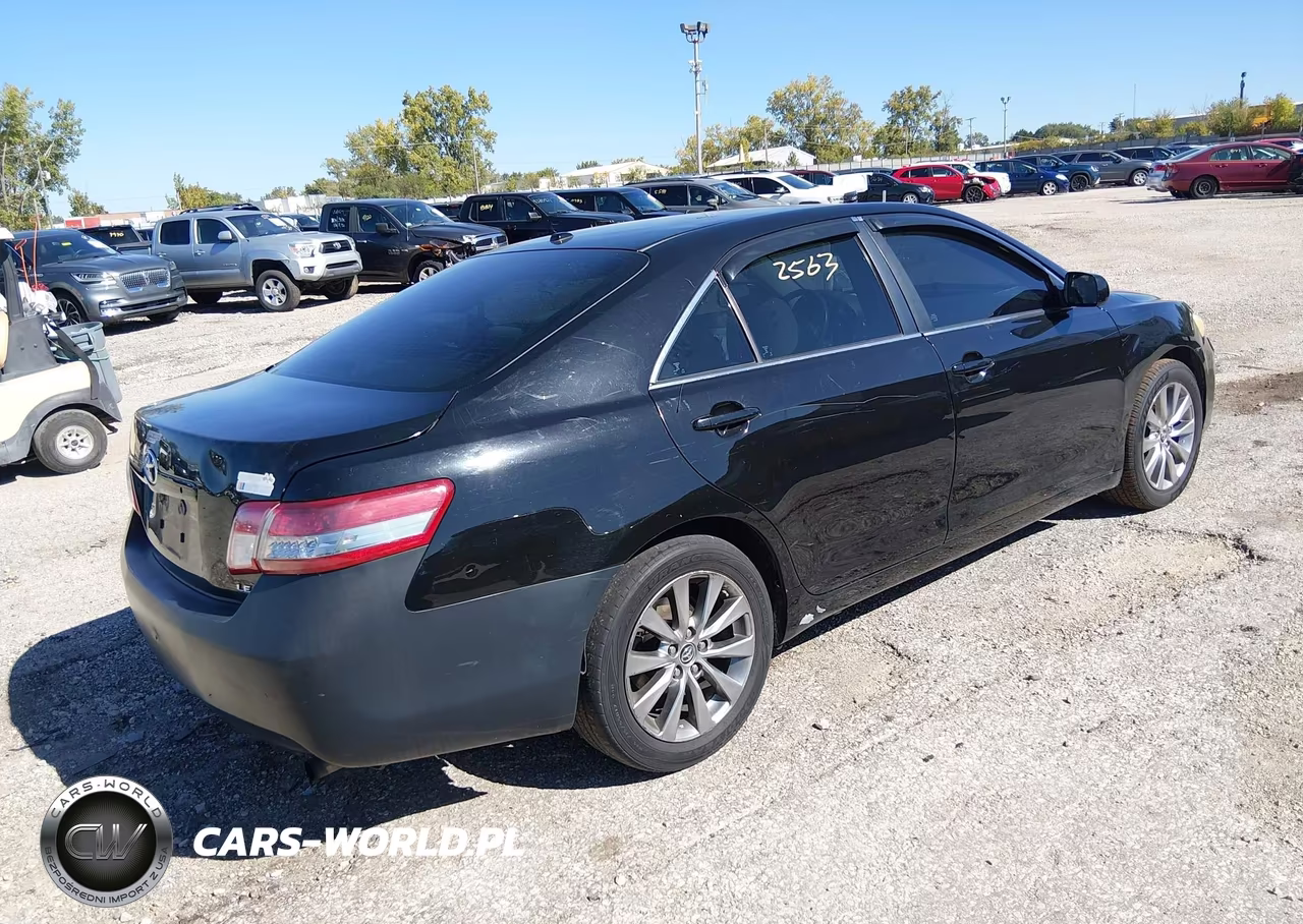 2010 Toyota Camry Le VIN:4T4BF3EK2AR083865 - 4