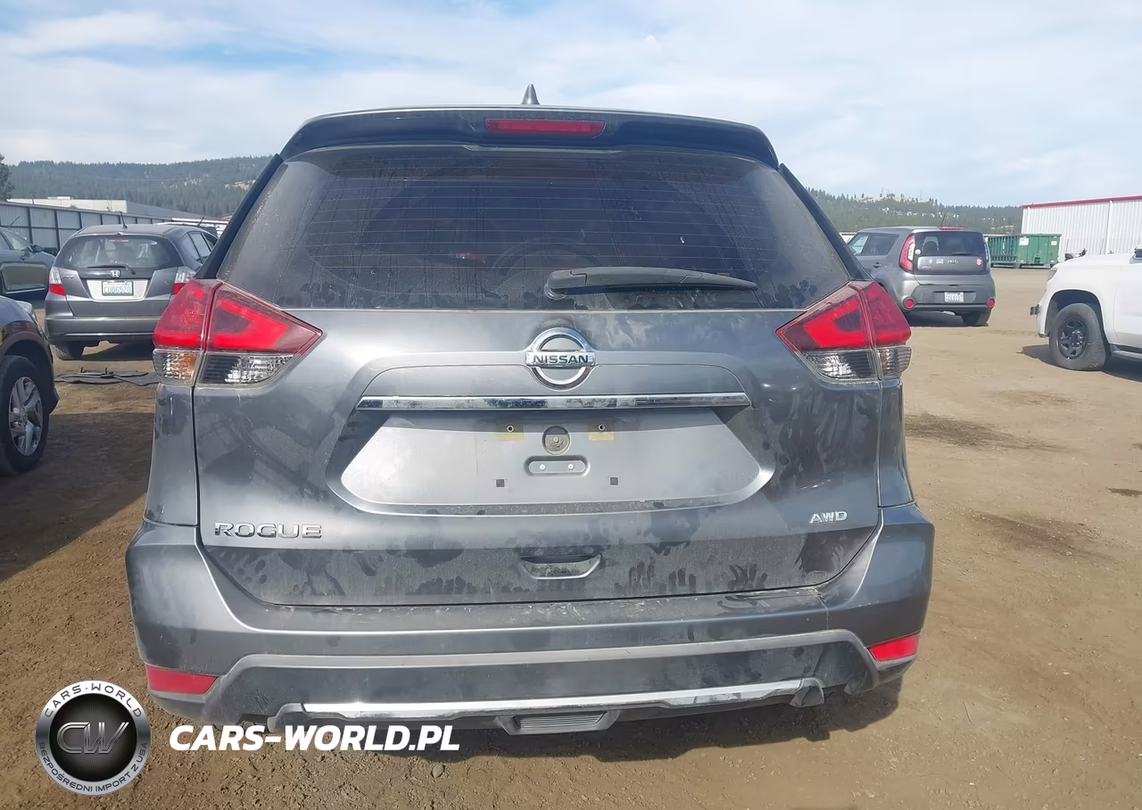2017 Nissan Rogue S VIN:KNMAT2MV0HP554848 - 17