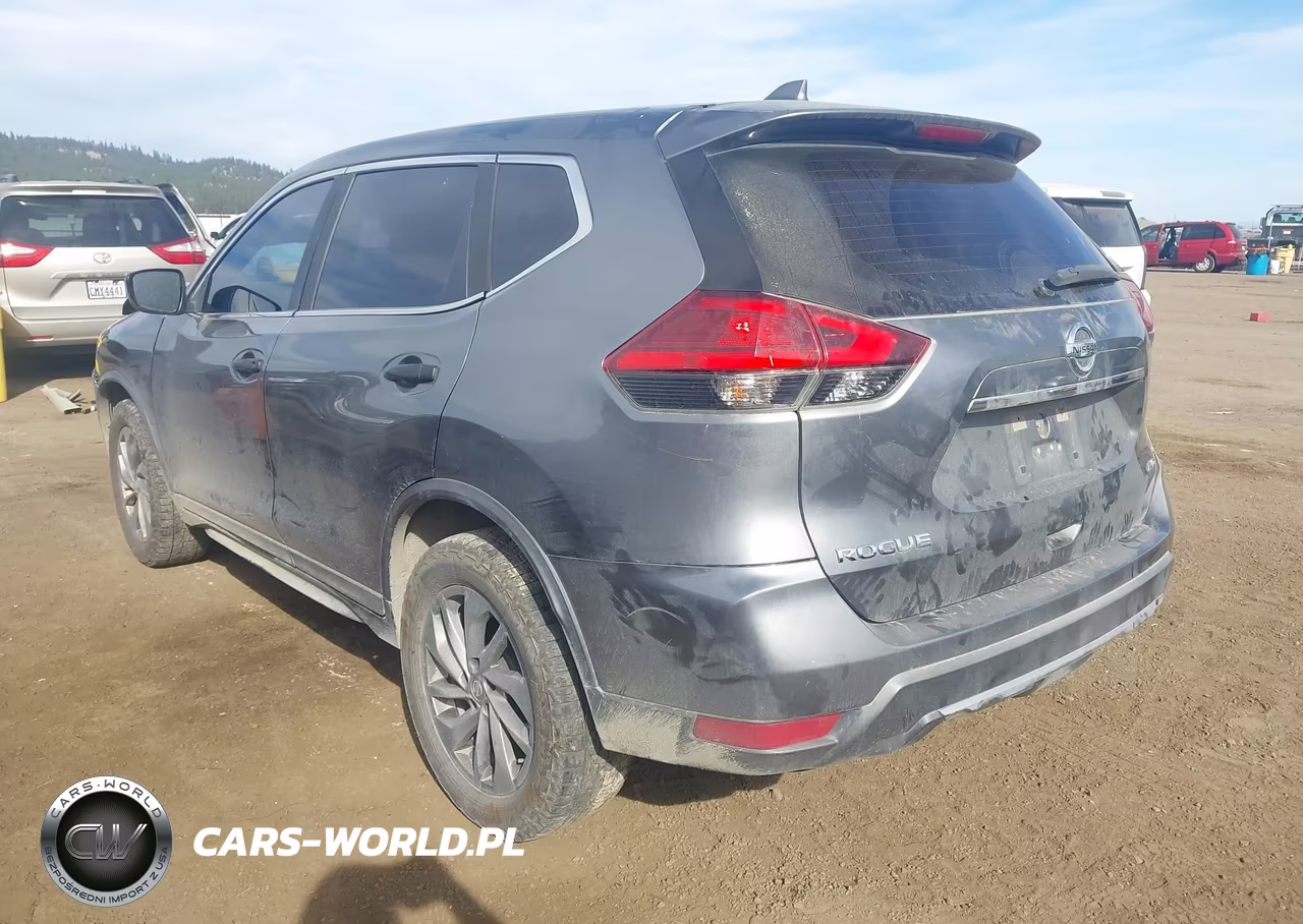 2017 Nissan Rogue S VIN:KNMAT2MV0HP554848 - 3