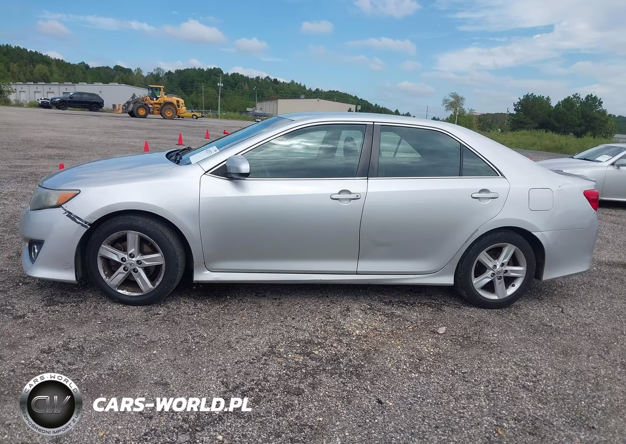 2014 Toyota Camry Se VIN:4T1BF1FK0EU379731 - 14