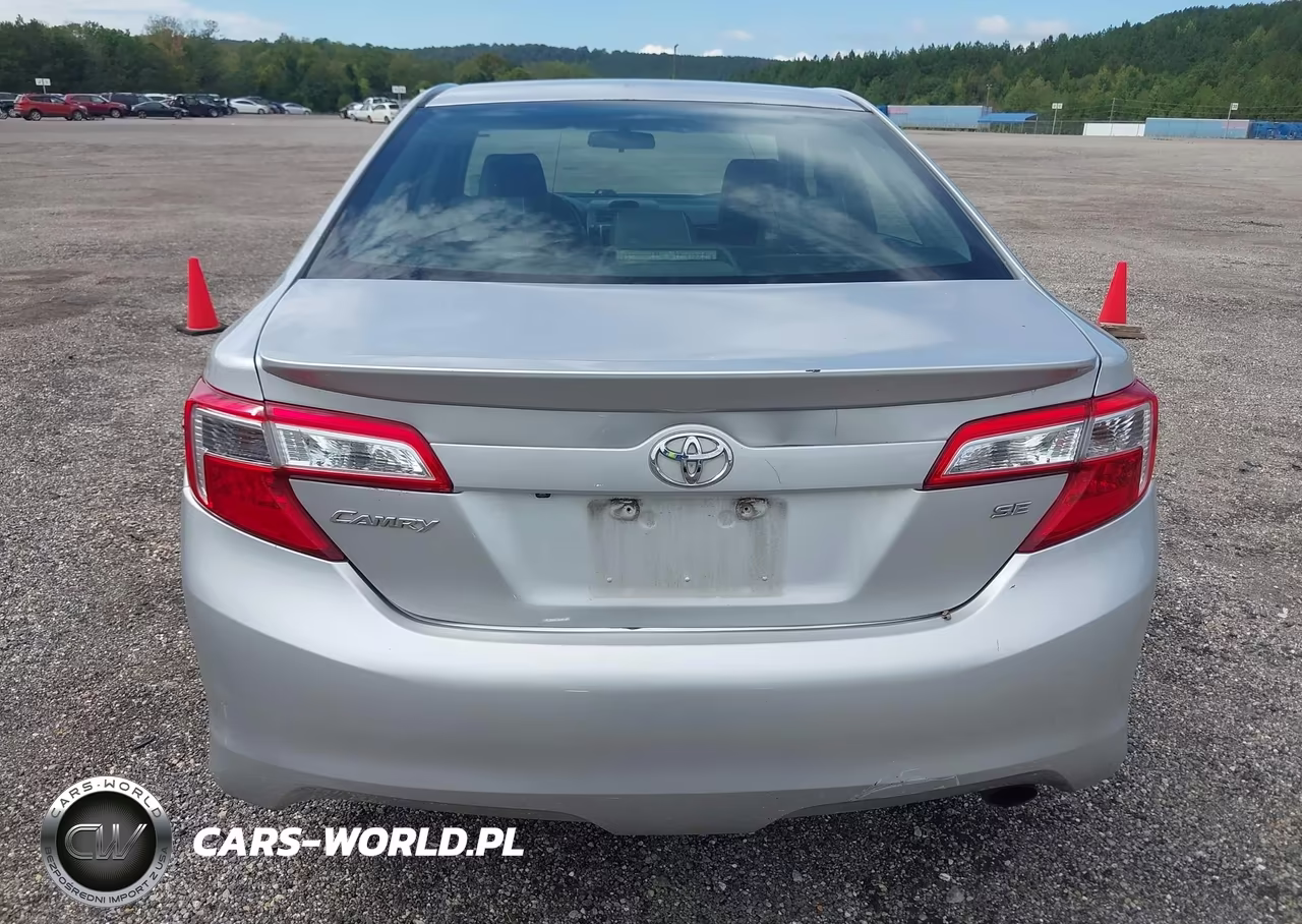 2014 Toyota Camry Se VIN:4T1BF1FK0EU379731 - 16