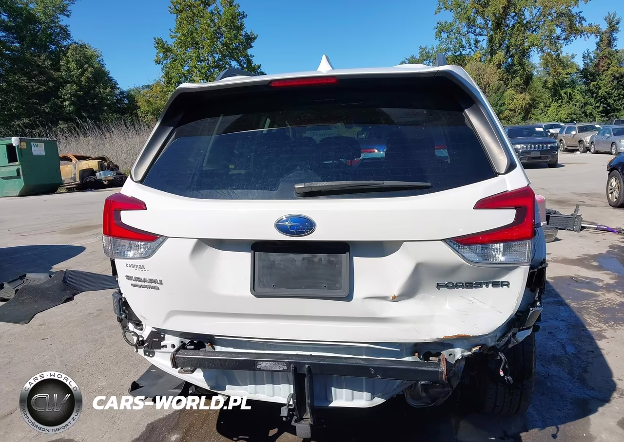 2020 Subaru Forester Premium VIN:JF2SKAJC5LH537360 - 17