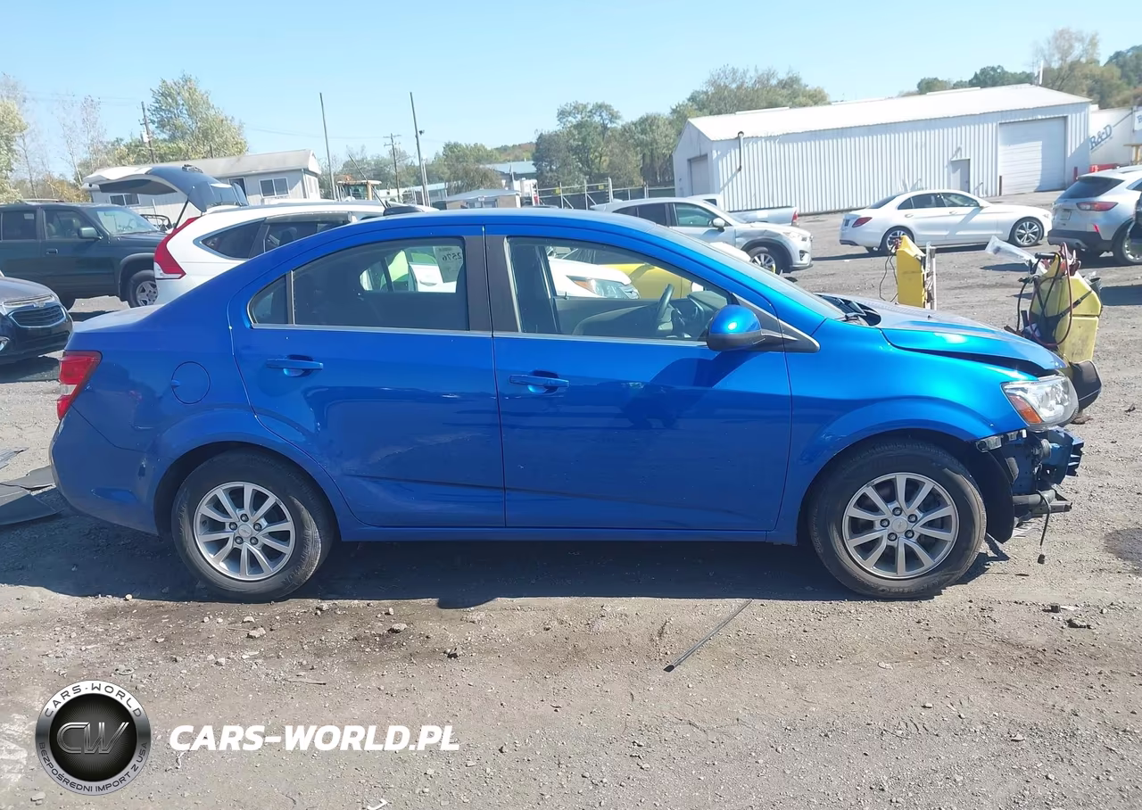 2020 Chevrolet Sonic Fwd Lt VIN:1G1JD5SB6L4118600 - 13
