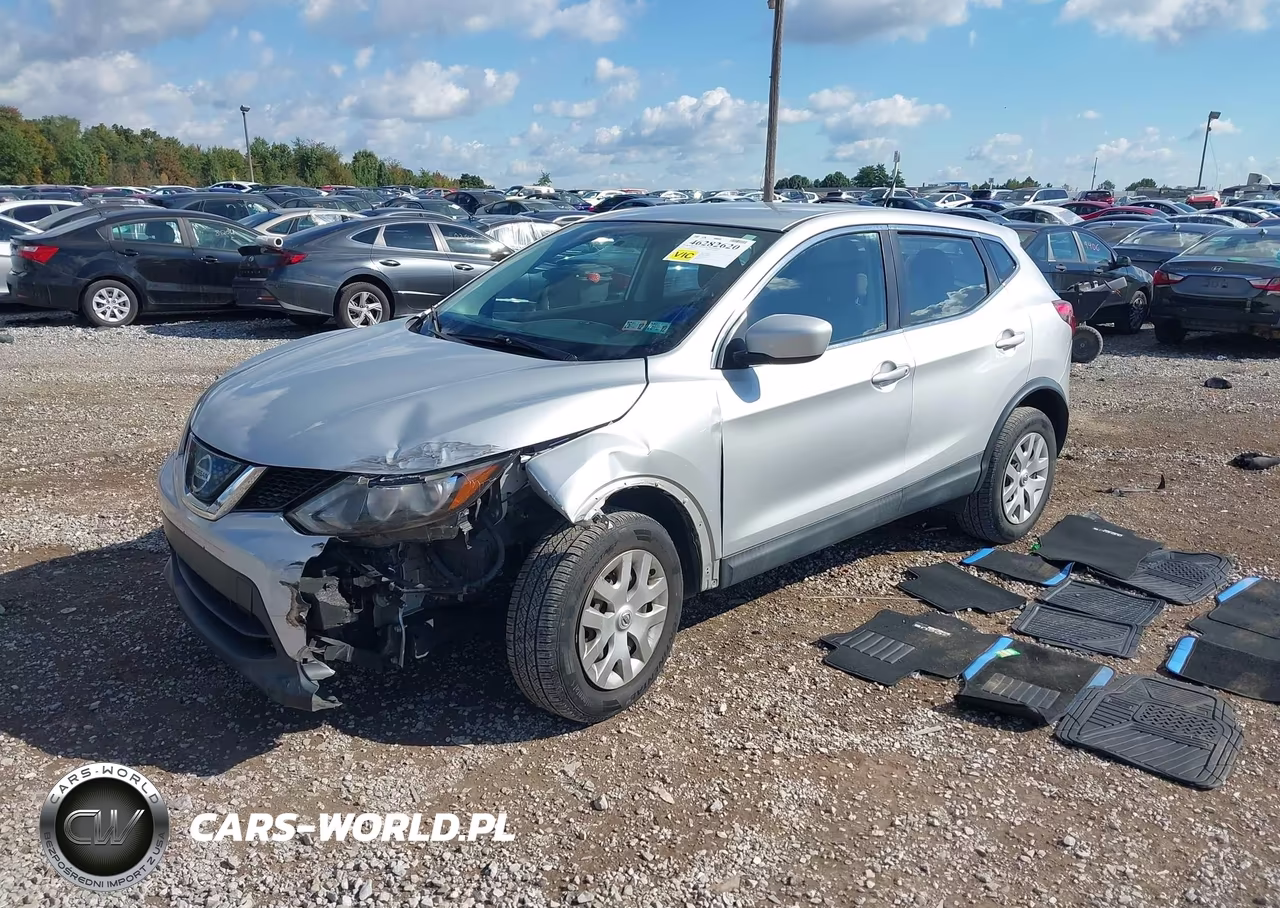 2018 Nissan Rogue Sport S VIN:JN1BJ1CR7JW256188 - 2