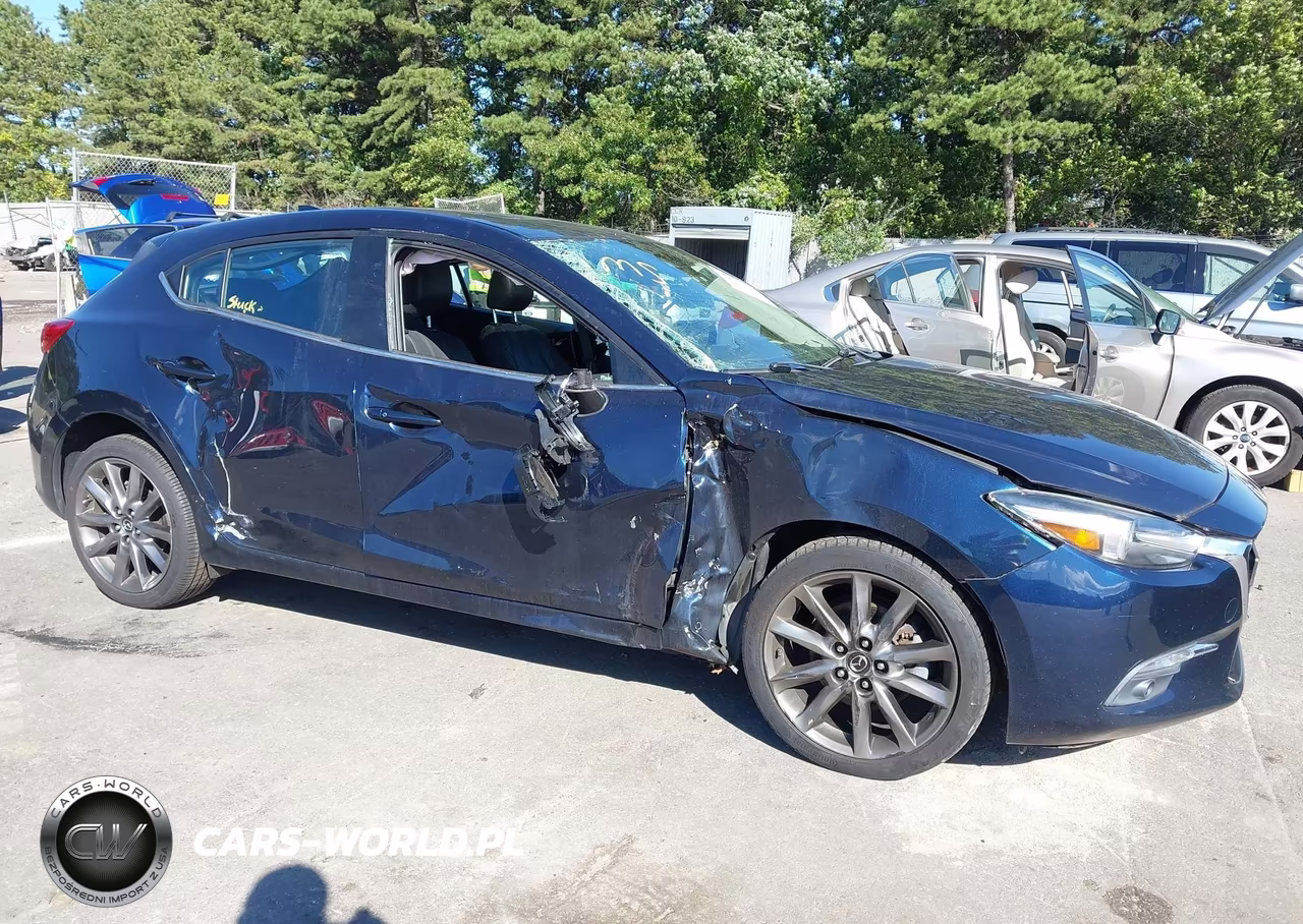 2018 Mazda Mazda3 Grand Touring VIN:3MZBN1M34JM267836 - 6