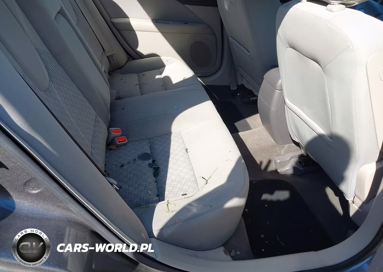 2010 Ford Fusion Se VIN:3FAHP0HA0AR116835 - 8