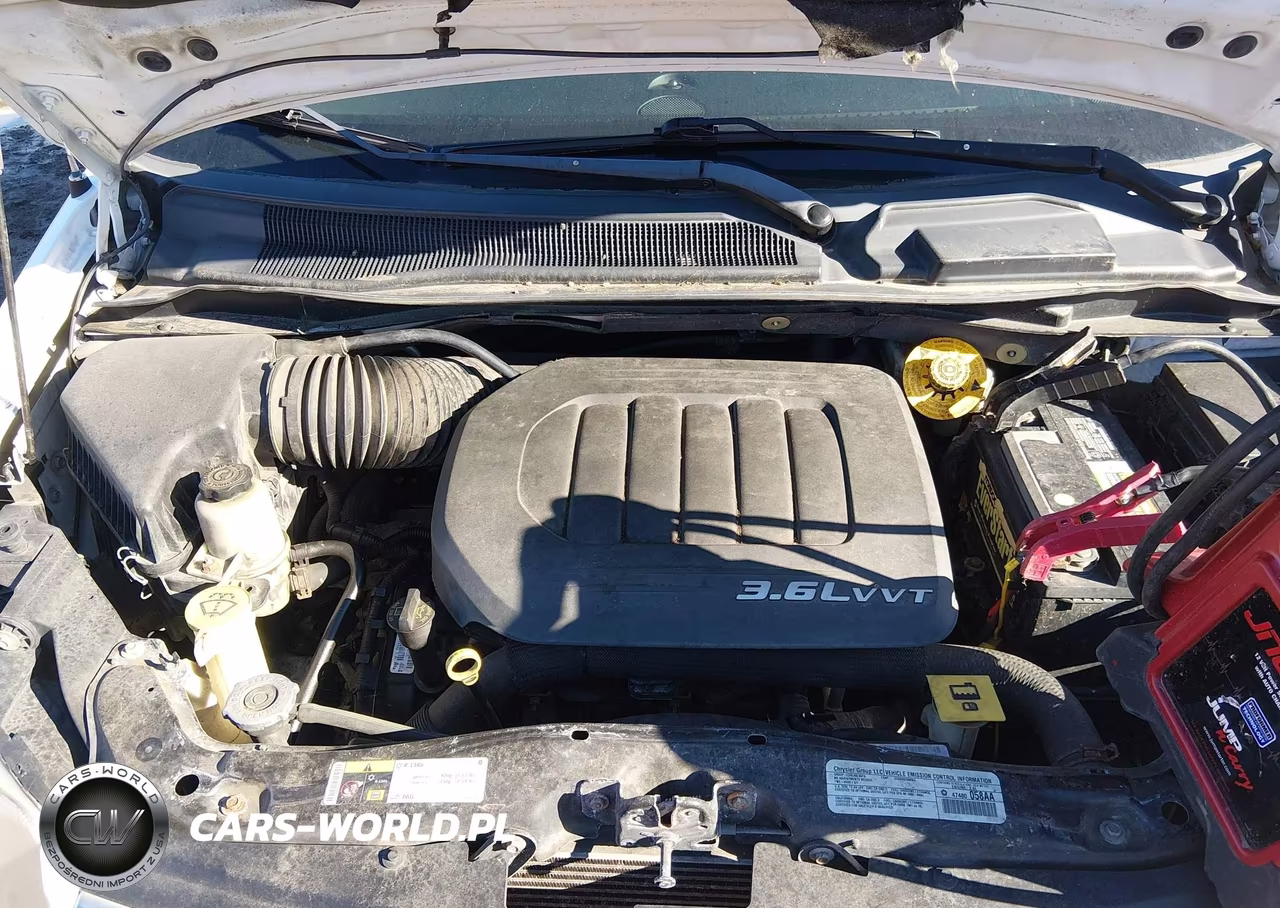 2014 Chrysler Town & Country Touring VIN:2C4RC1BGXER217647 - 10