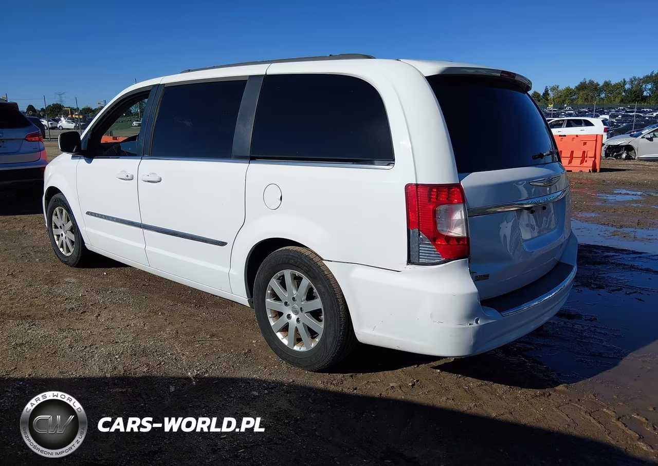 2014 Chrysler Town & Country Touring VIN:2C4RC1BGXER217647 - 3