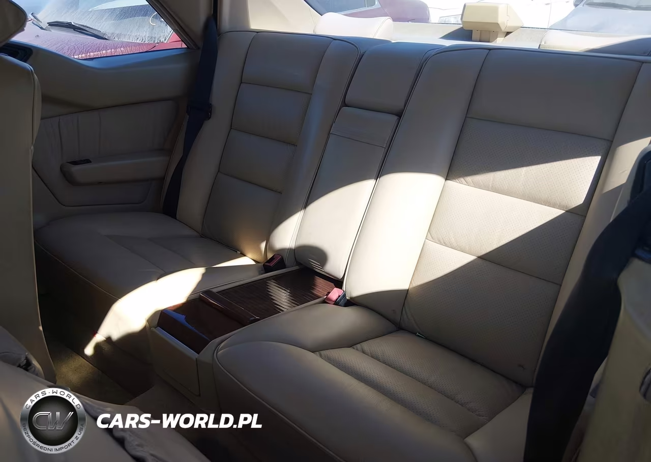 1990 Mercedes-Benz 300 Ce VIN:WDBEA51DXLB137035 - 8