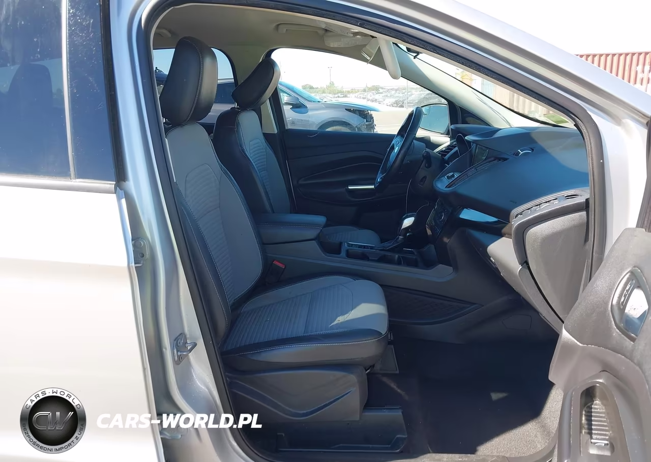 2019 Ford Escape Se VIN:1FMCU9GD1KUB09816 - 5