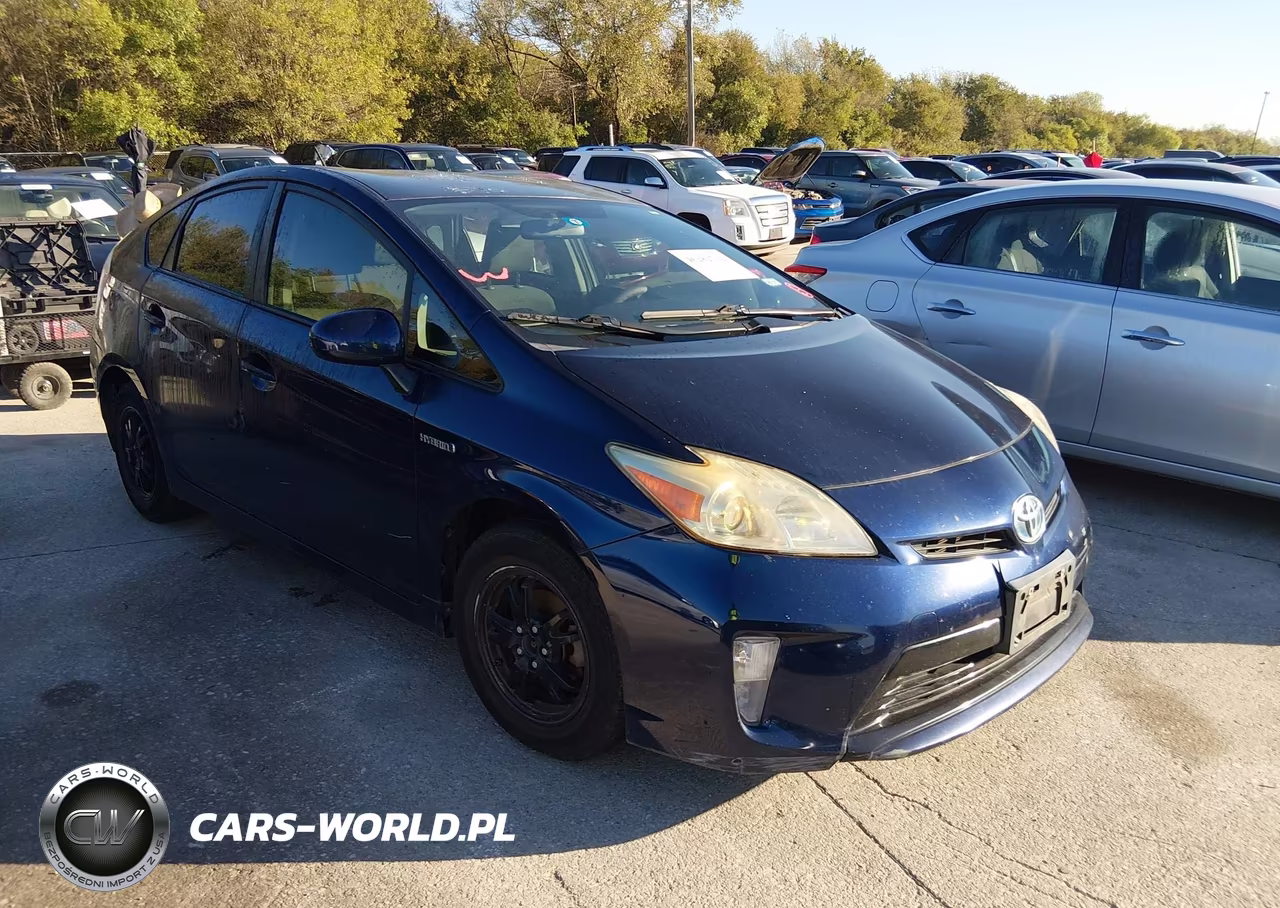 2015 Toyota Prius Two – zdjęcie 1 z 16