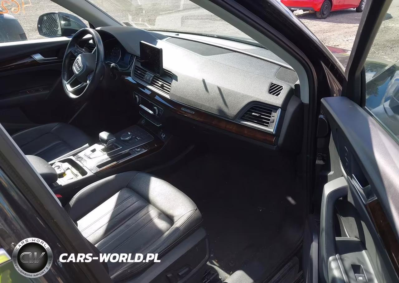 2020 Audi Q5 Premium 45 Tfsi Quattro S Tronic-Titanium Premium 45 Tfsi Quattro S Tronic VIN:WA1ANAFY3L2053609 - 5
