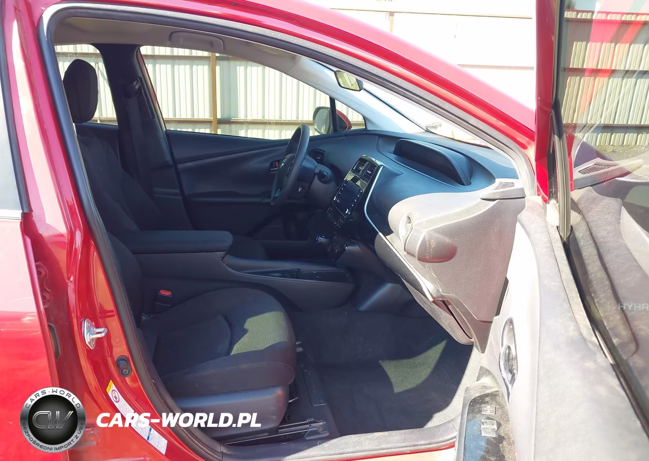 2020 Toyota Prius Le Awd-E VIN:JTDL9RFUXL3014461 - 5