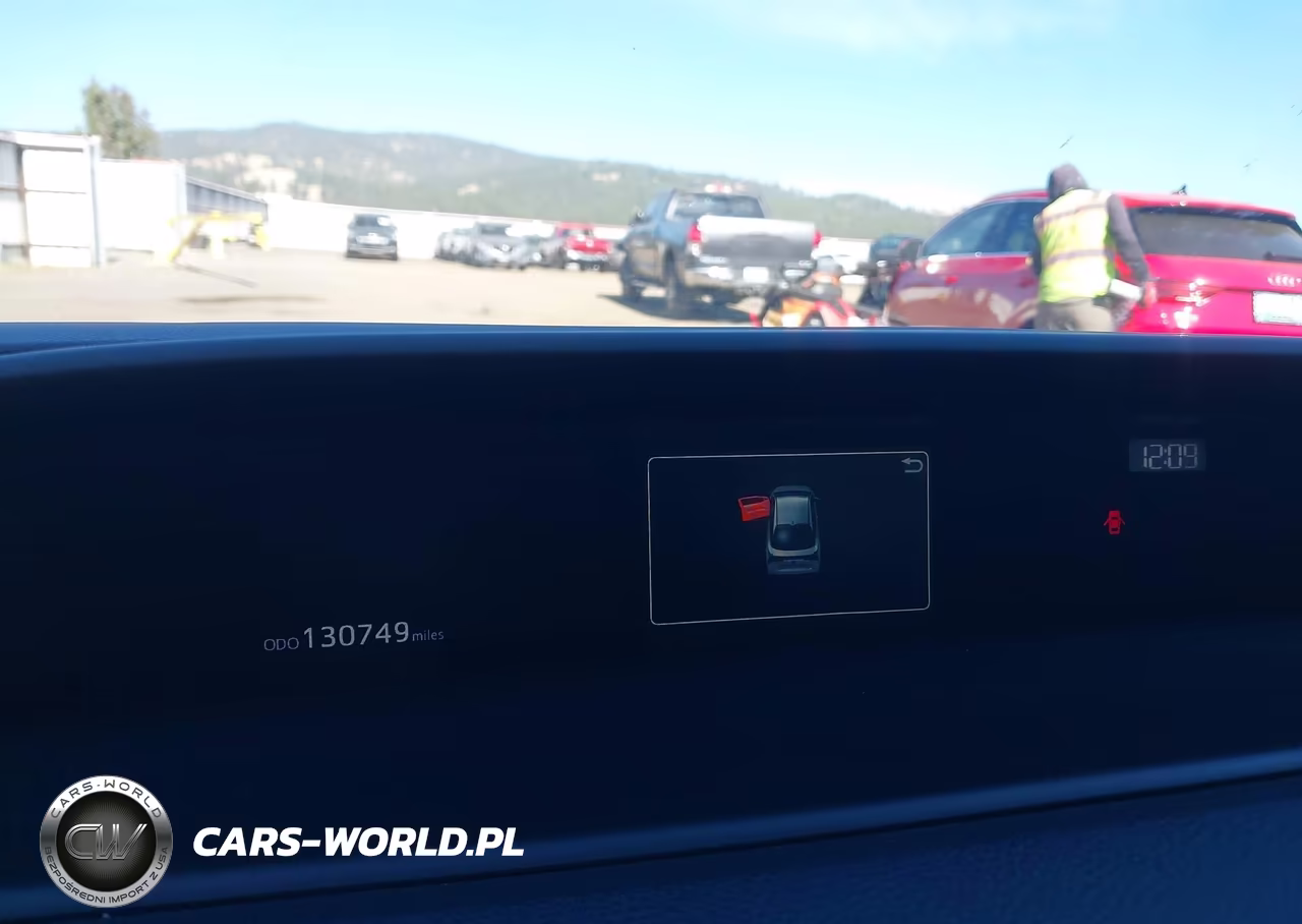 2020 Toyota Prius Le Awd-E VIN:JTDL9RFUXL3014461 - 7