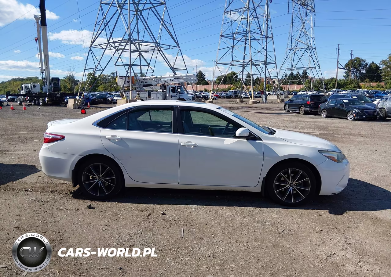 2016 Toyota Camry Xse VIN:4T1BF1FK2GU543497 - 13