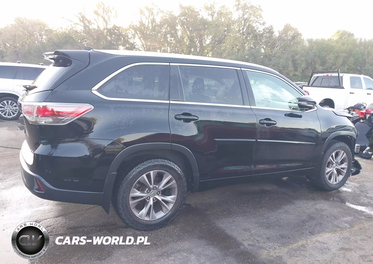 2015 Toyota Highlander Xle V6 VIN:5TDJKRFH8FS184156 - 13