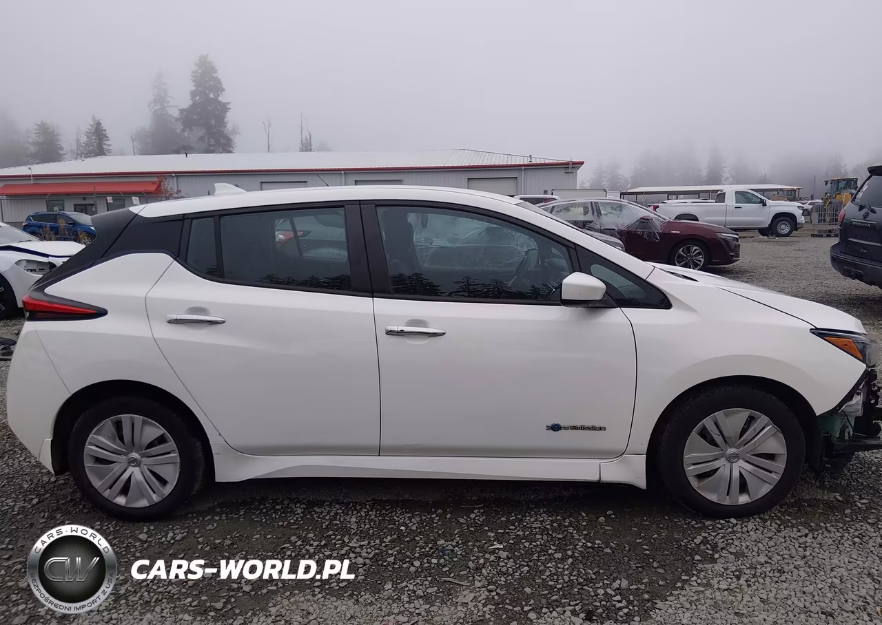2018 Nissan Leaf S VIN:1N4AZ1CP2JC306826 - 14