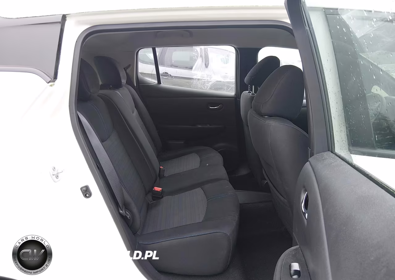 2018 Nissan Leaf S VIN:1N4AZ1CP2JC306826 - 21