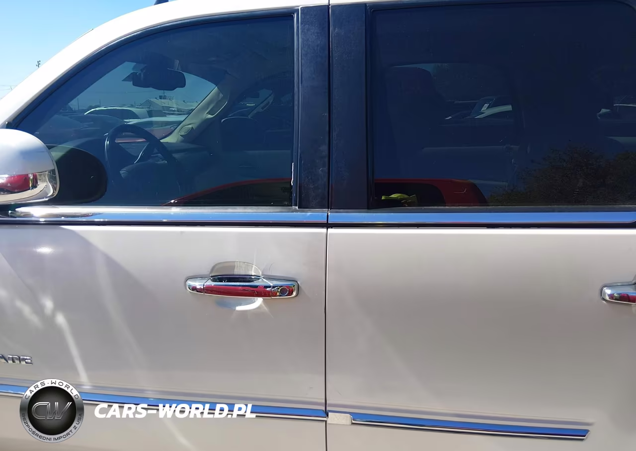 2008 Cadillac Escalade Standard VIN:1GYEC63858R204778 - 14