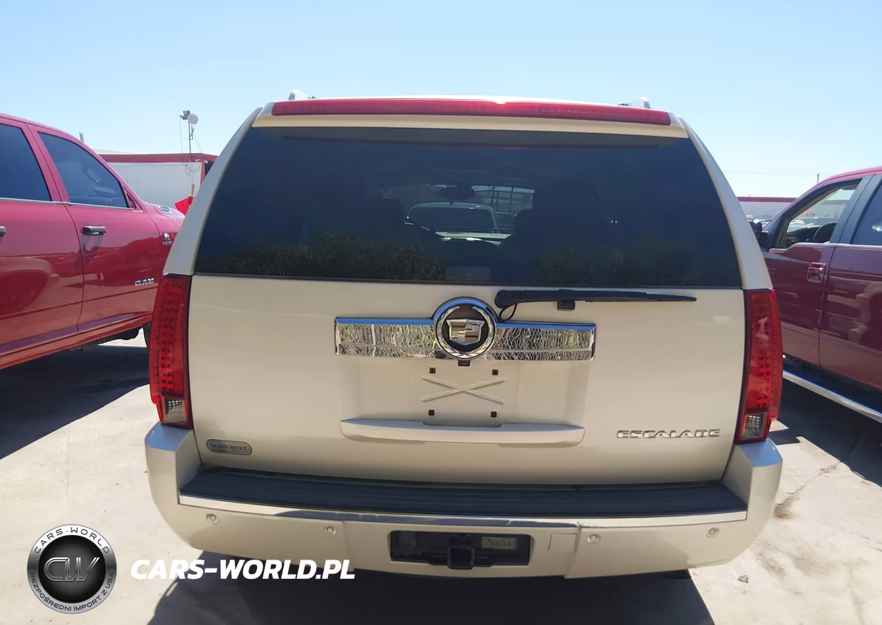 2008 Cadillac Escalade Standard VIN:1GYEC63858R204778 - 16