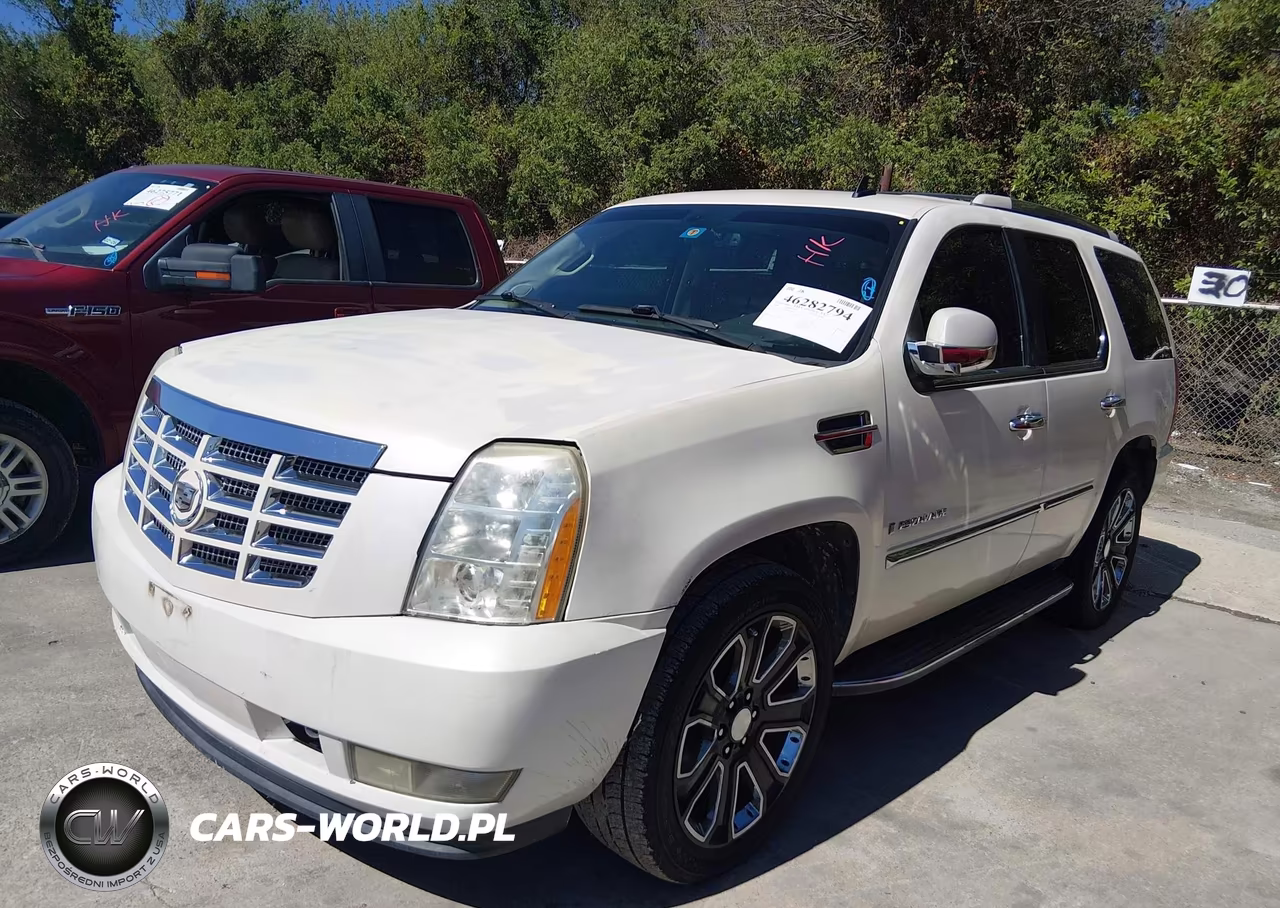 2008 Cadillac Escalade Standard VIN:1GYEC63858R204778 - 2