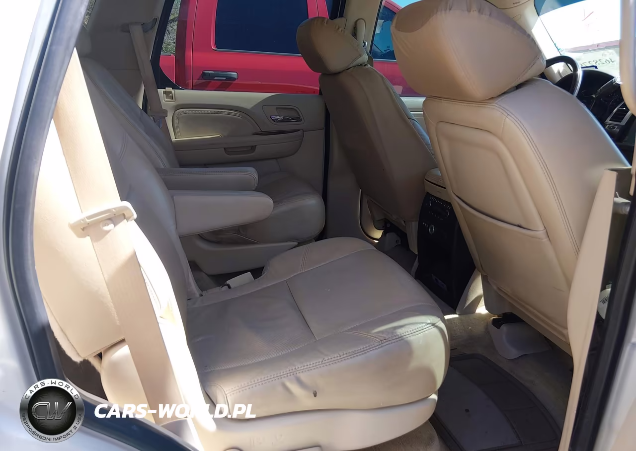 2008 Cadillac Escalade Standard VIN:1GYEC63858R204778 - 8