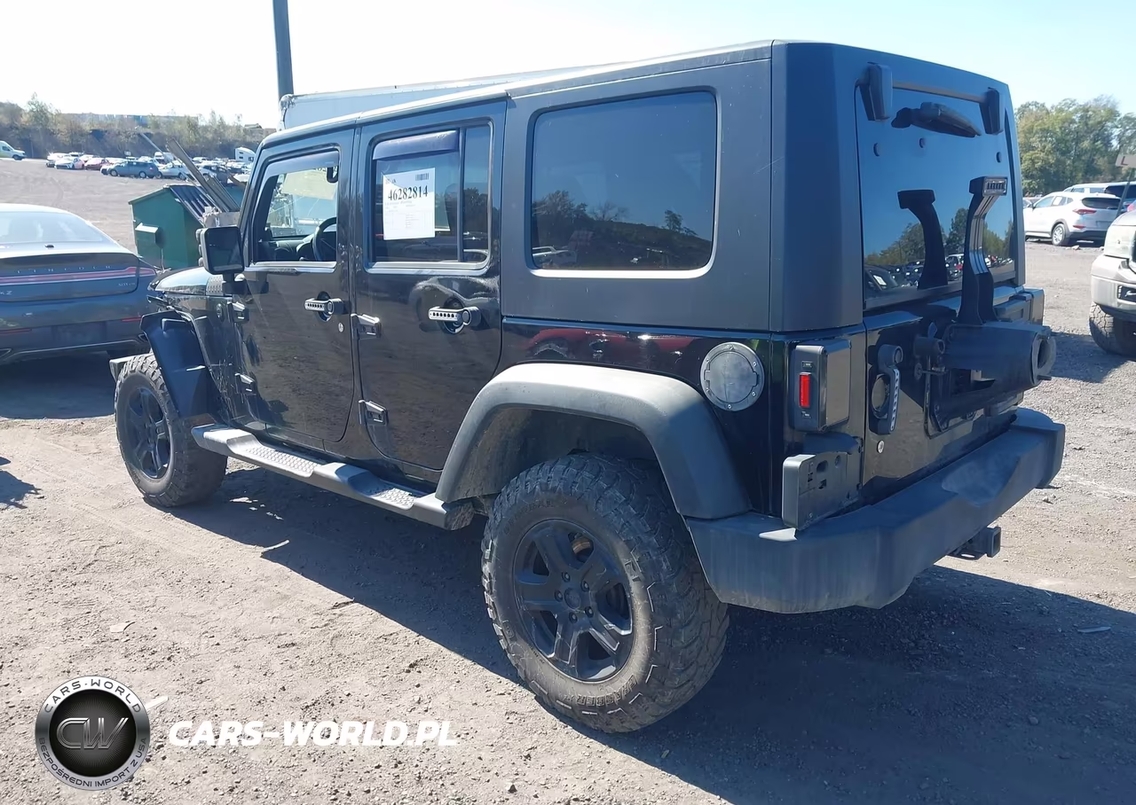 2008 Jeep Wrangler Unlimited Rubicon VIN:1J8GA69158L625832 - 3