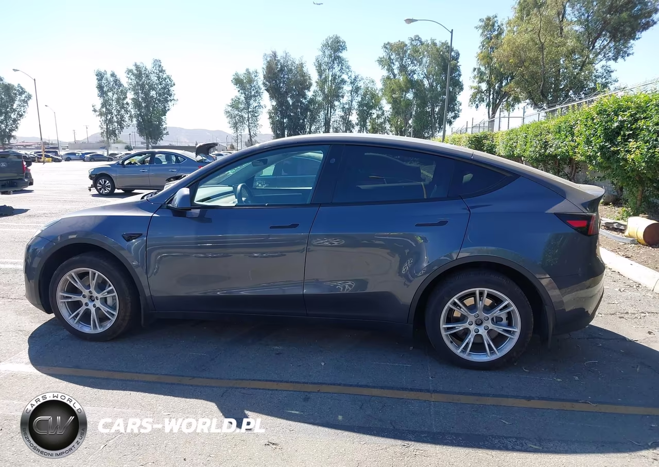 2023 Tesla Model Y Awd-Long Range Dual Motor All-Wheel Drive VIN:7SAYGDEE1PA160457 - 15