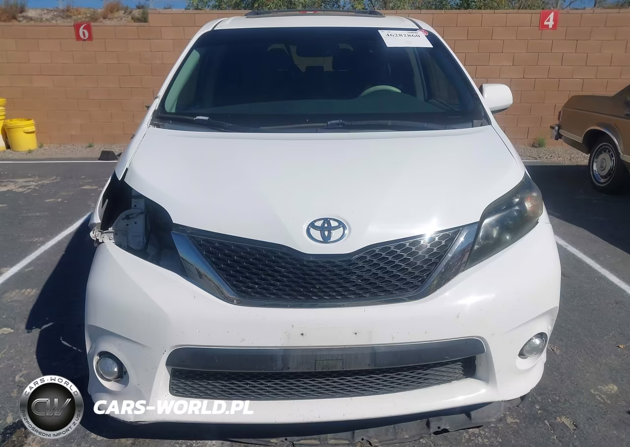2013 Toyota Sienna Se 8 Passenger VIN:5TDXK3DC8DS334262 - 13