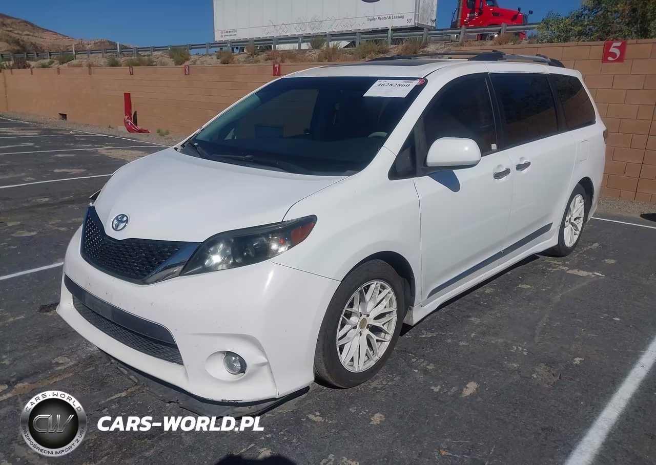 2013 Toyota Sienna Se 8 Passenger VIN:5TDXK3DC8DS334262 - 2