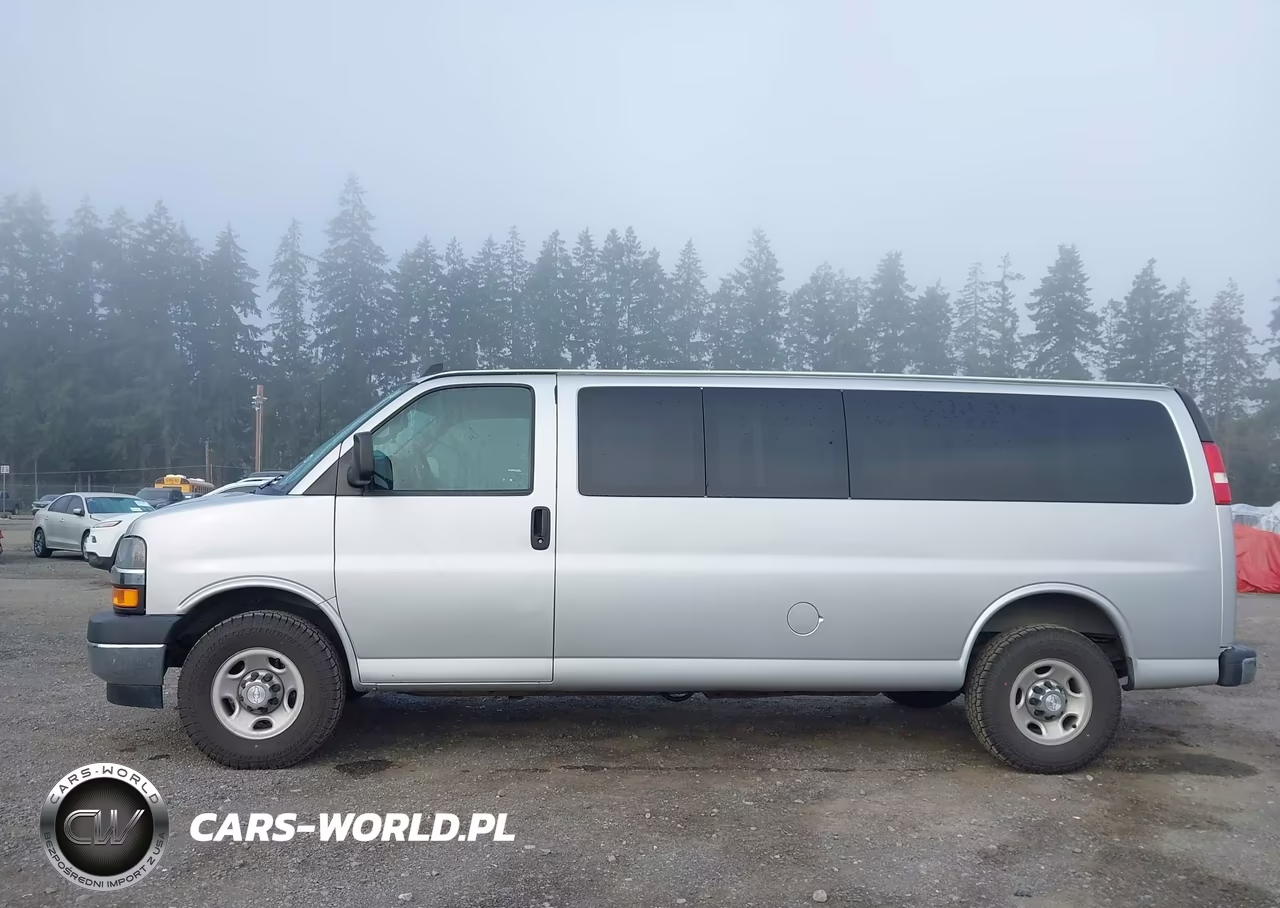 2018 Chevrolet Express 3500 Lt VIN:1GAZGPFG0J1288963 - 14