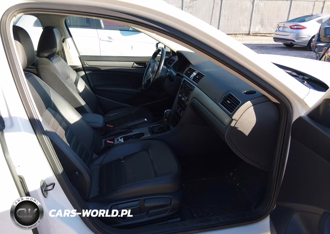 2015 Volkswagen Passat 1.8T Se VIN:1VWBT7A31FC010509 - 5