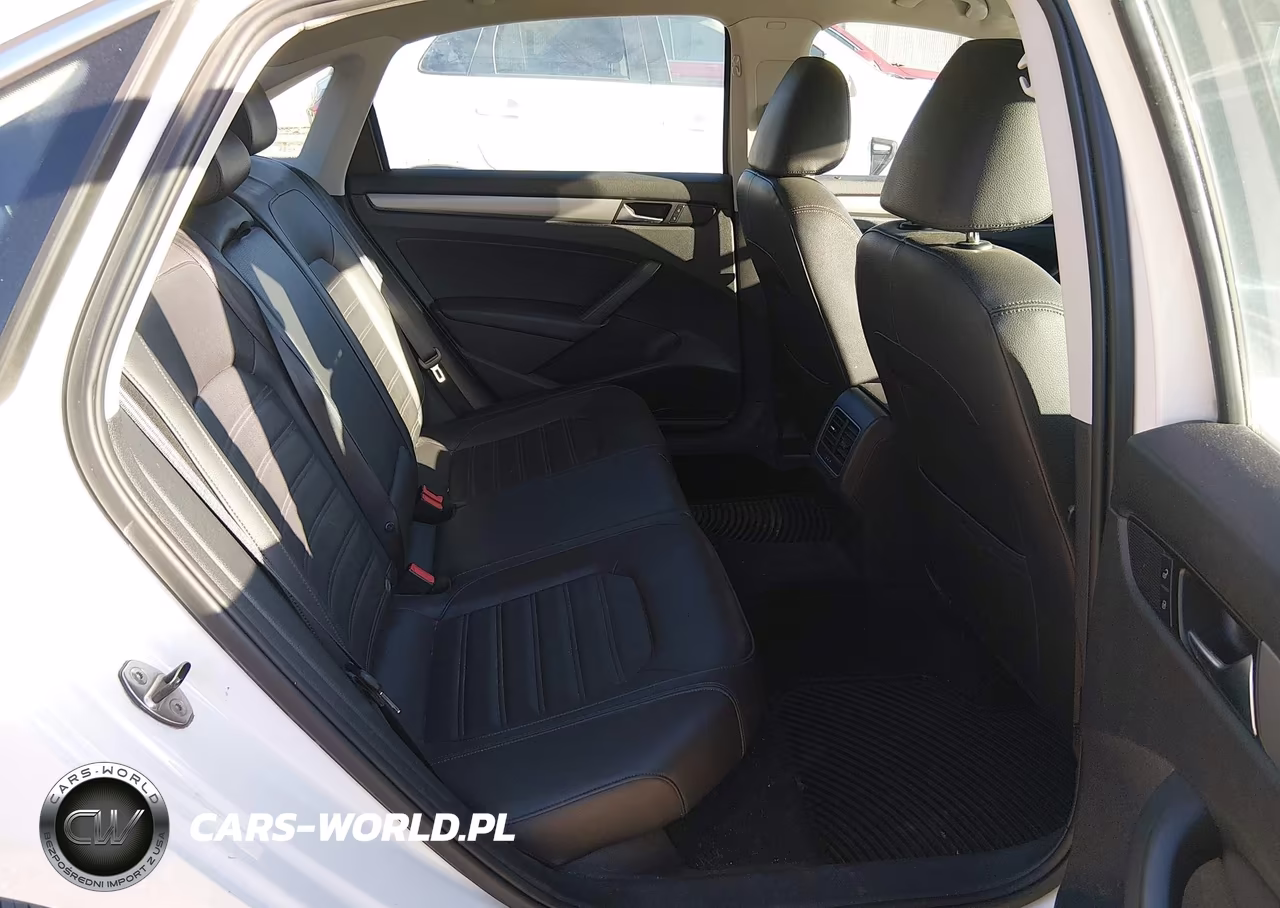 2015 Volkswagen Passat 1.8T Se VIN:1VWBT7A31FC010509 - 8