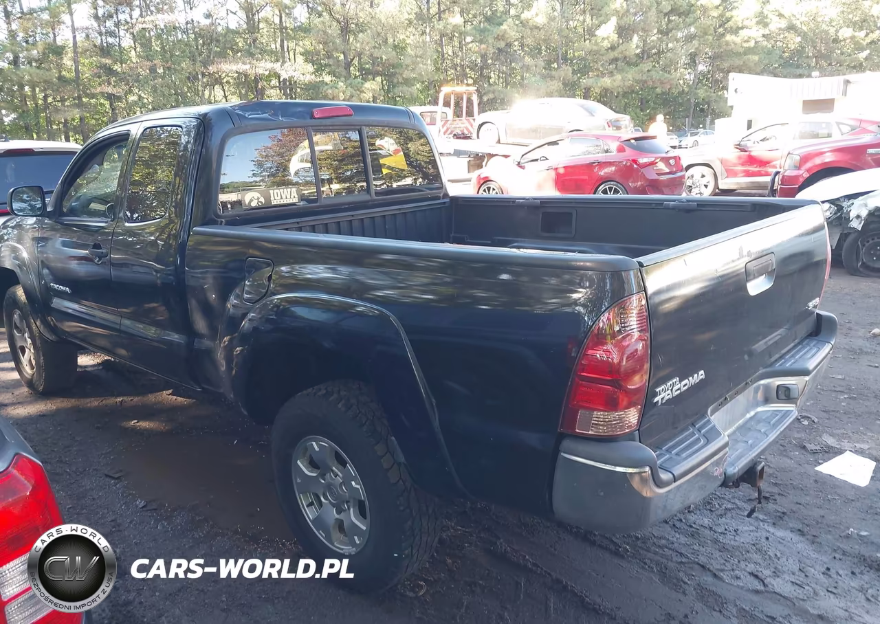 2005 Toyota Tacoma VIN:5TEUX42N95Z100053 - 3