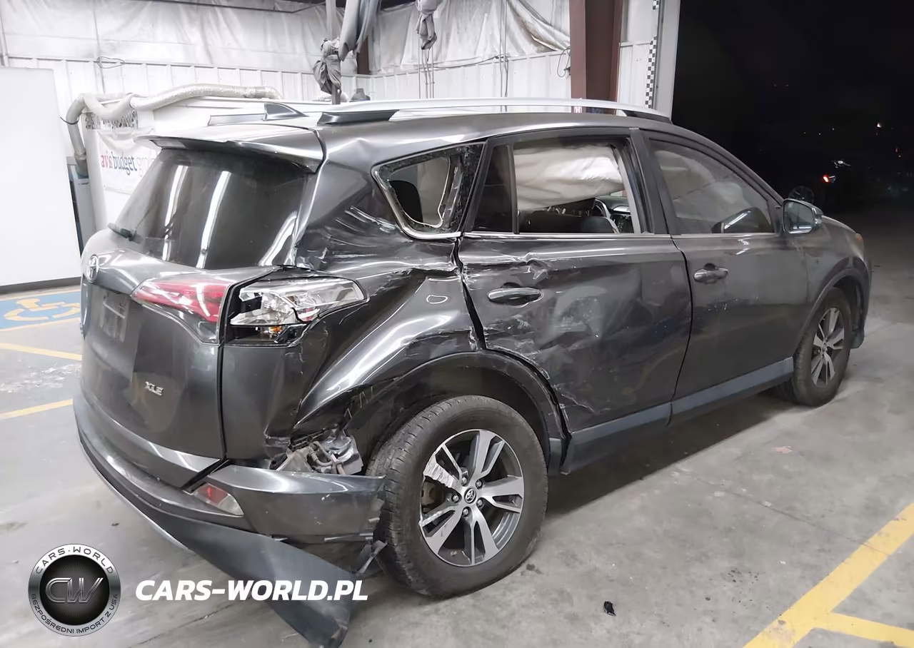 2018 Toyota Rav4 Xle VIN:JTMWFREV5JJ186194 - 4