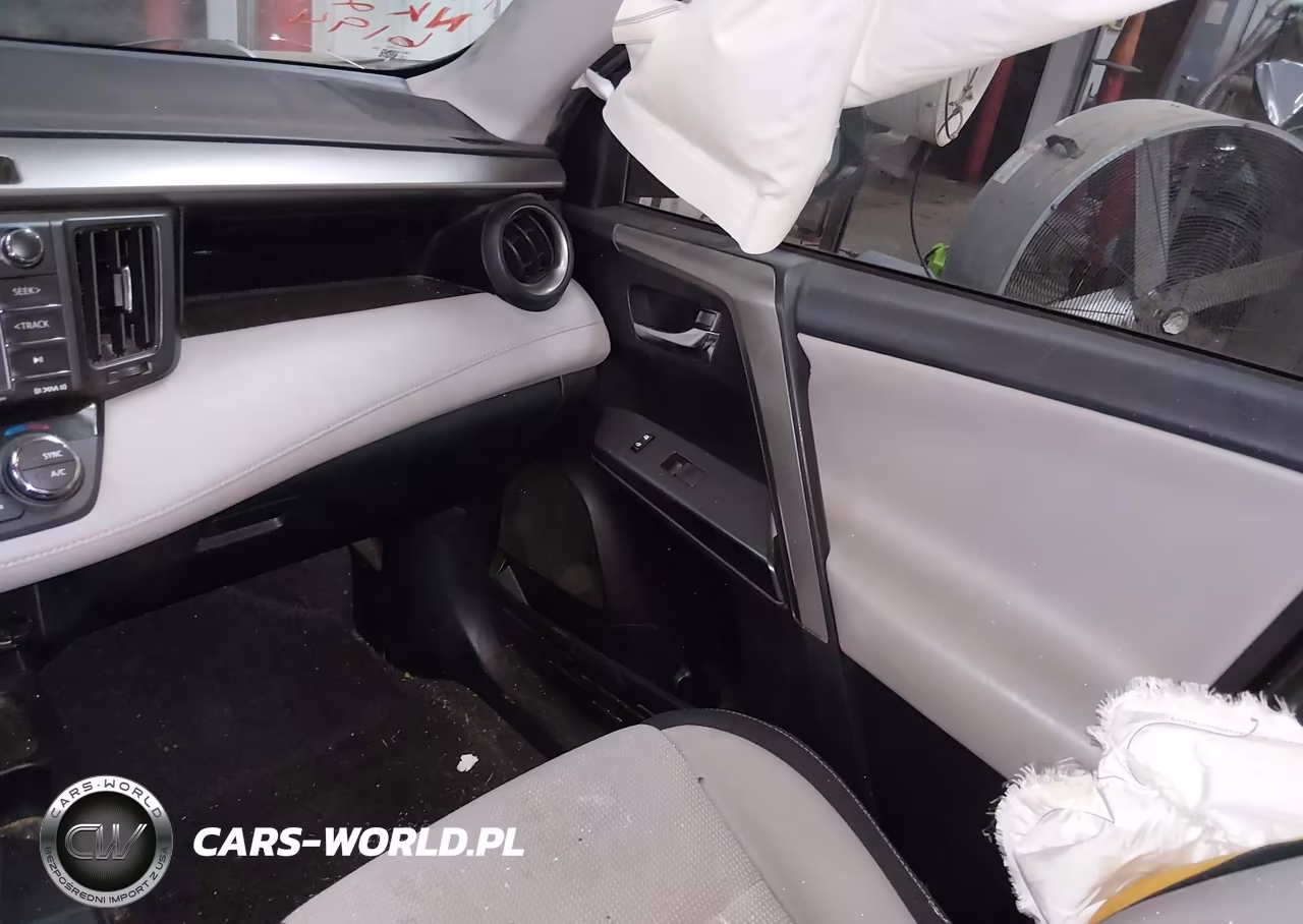 2018 Toyota Rav4 Xle VIN:JTMWFREV5JJ186194 - 5