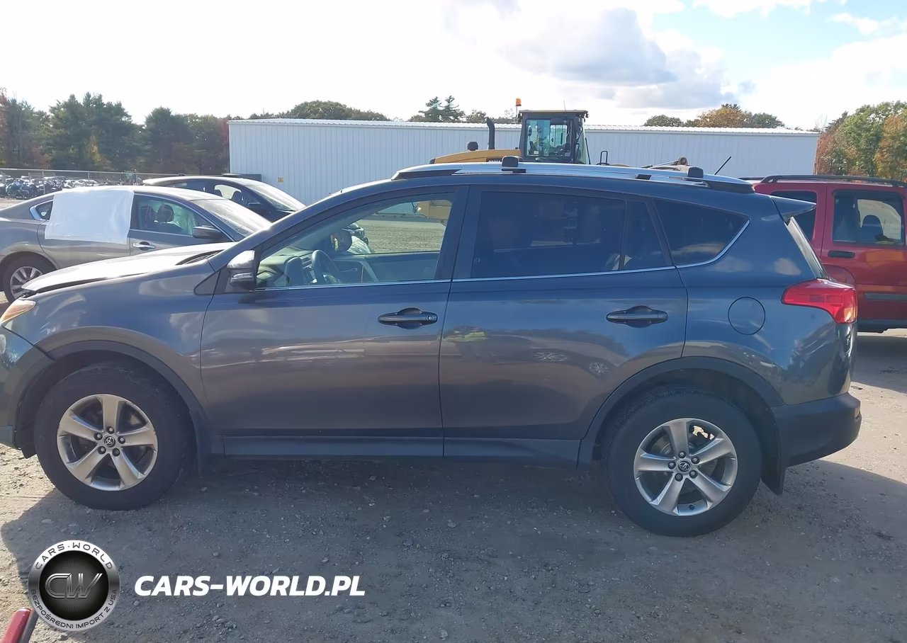 2015 Toyota Rav4 Xle VIN:JTMRFREV4FD164951 - 14