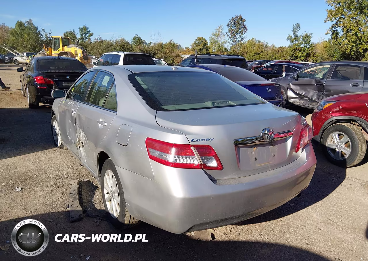 2010 Toyota Camry Xle VIN:4T4BF3EK5AR038452 - 3