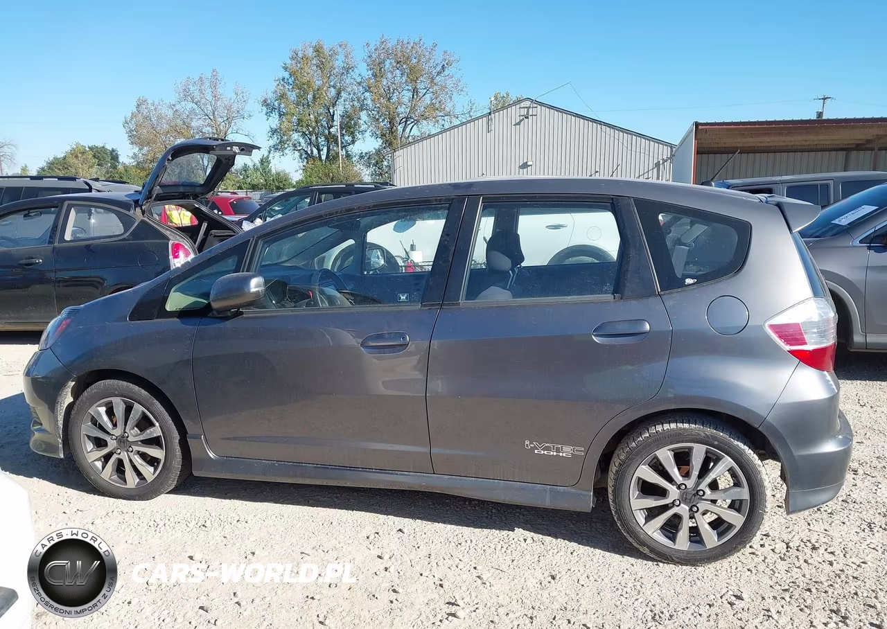 2012 Honda Fit Sport VIN:JHMGE8H65CC007731 - 14