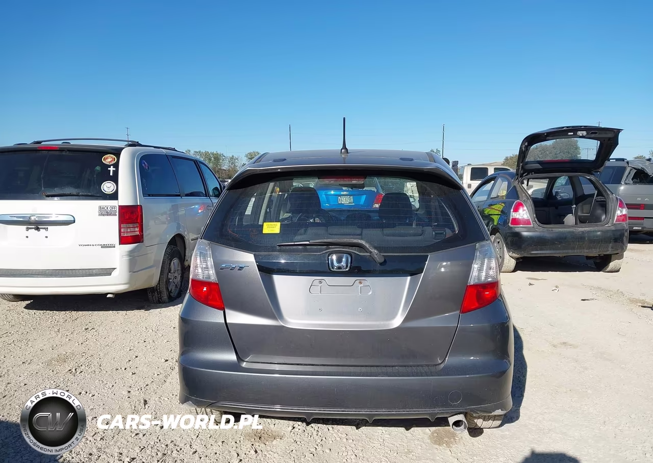 2012 Honda Fit Sport VIN:JHMGE8H65CC007731 - 16