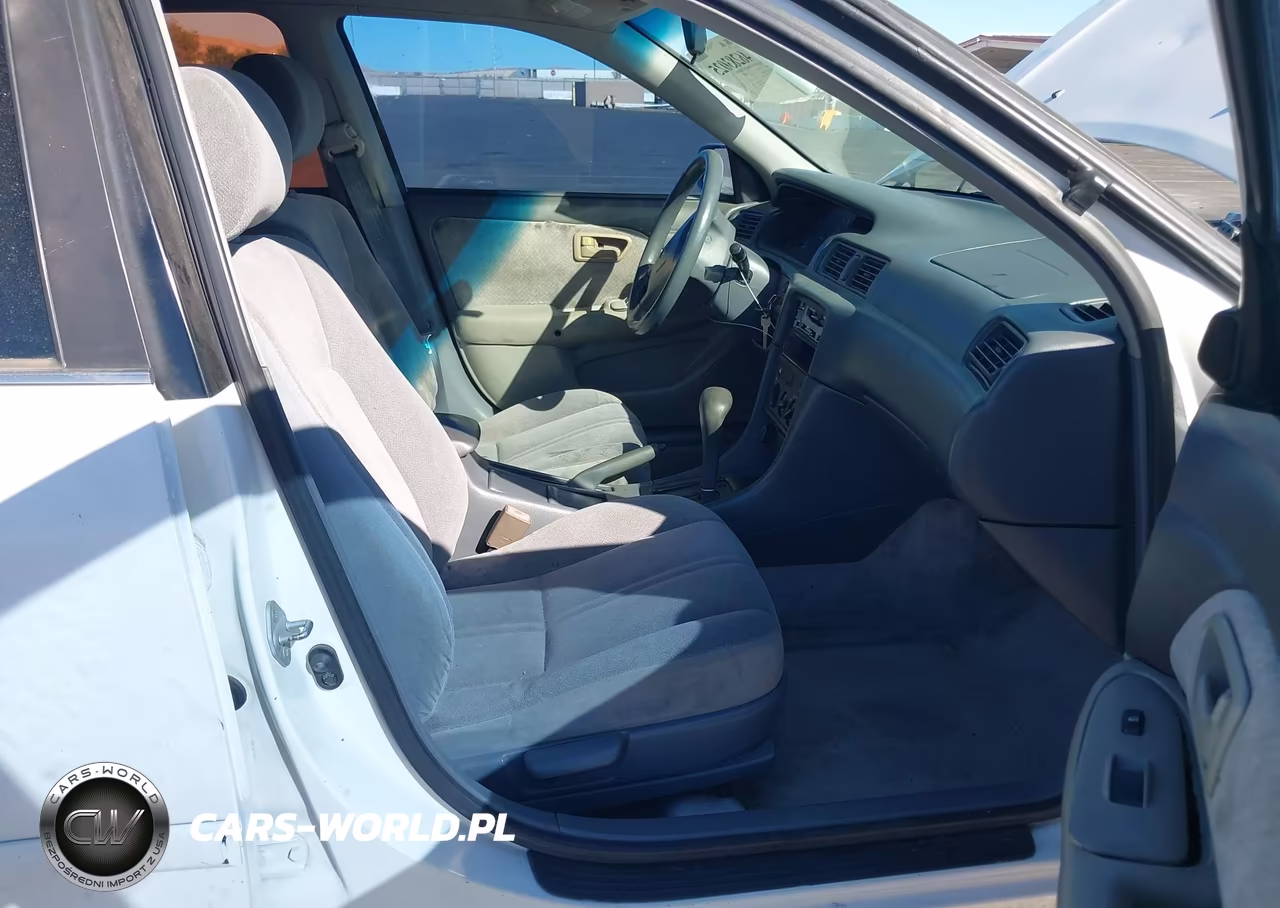 2000 Toyota Camry Ce VIN:4T1BG22K9YU940957 - 5