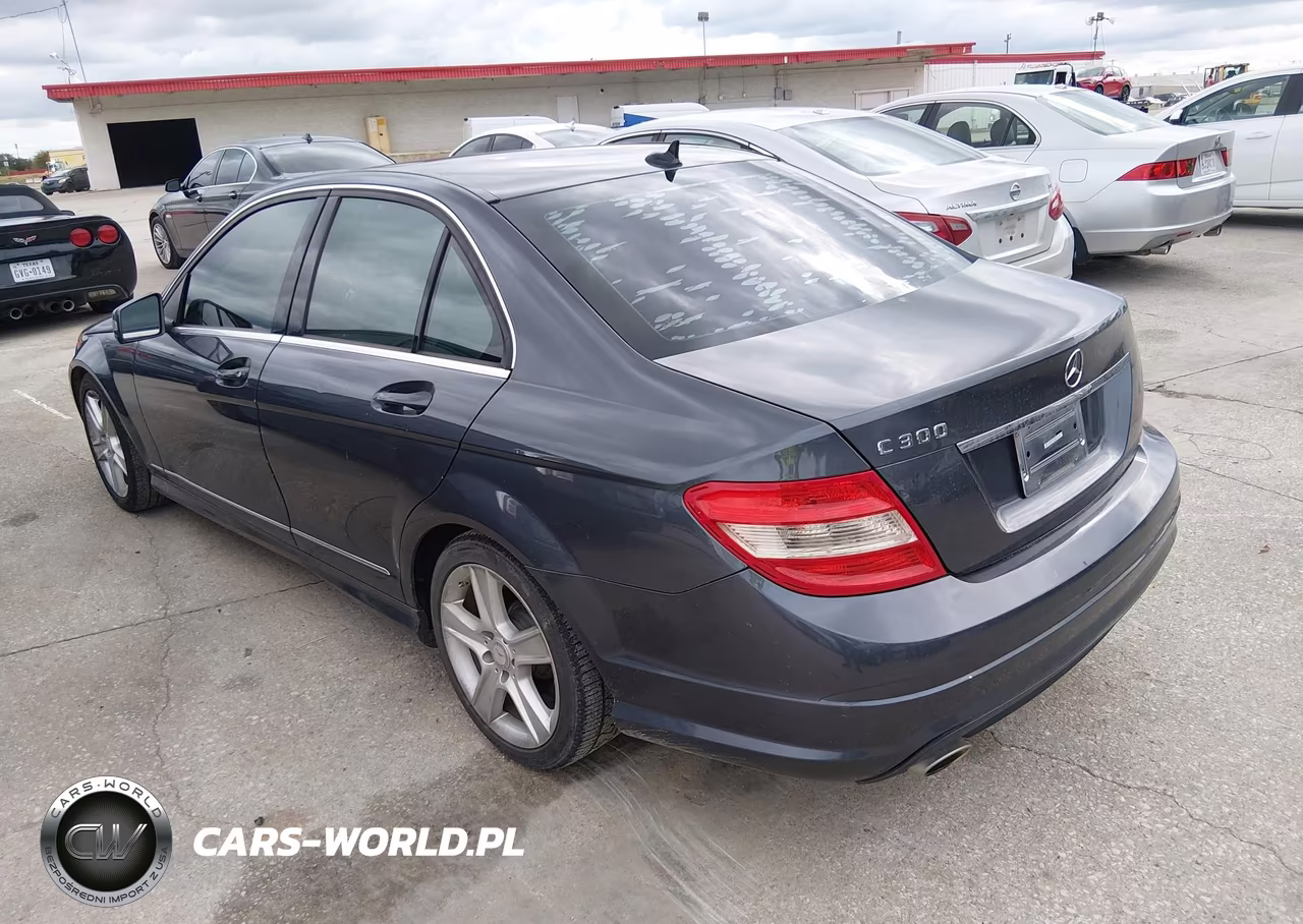 2011 Mercedes-Benz C 300 Luxury-Sport VIN:WDDGF5EB2BR180686 - 3