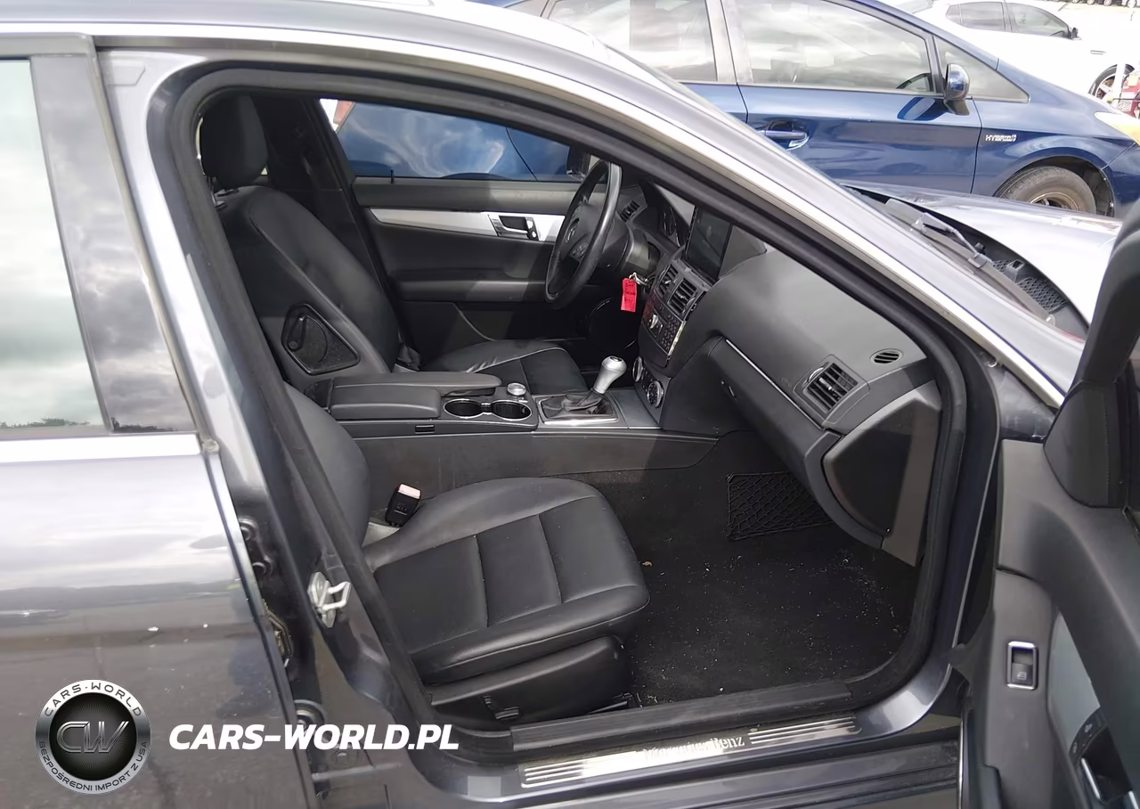 2011 Mercedes-Benz C 300 Luxury-Sport VIN:WDDGF5EB2BR180686 - 5