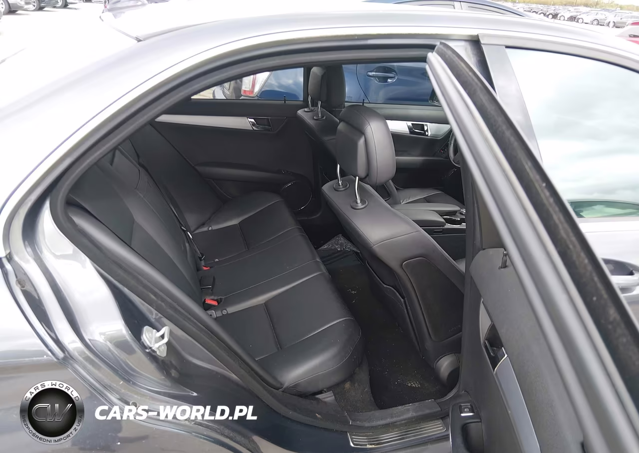 2011 Mercedes-Benz C 300 Luxury-Sport VIN:WDDGF5EB2BR180686 - 8