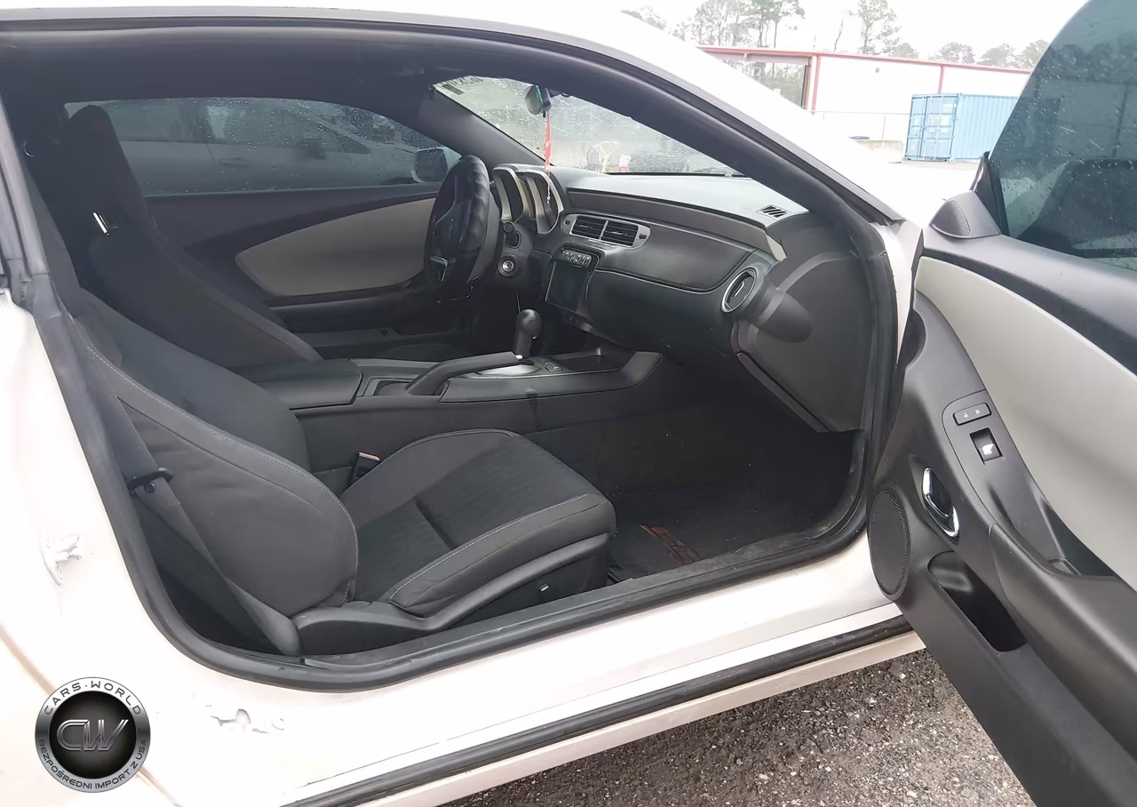 2013 Chevrolet Camaro 2Ls VIN:2G1FA1E36D9140090 - 5