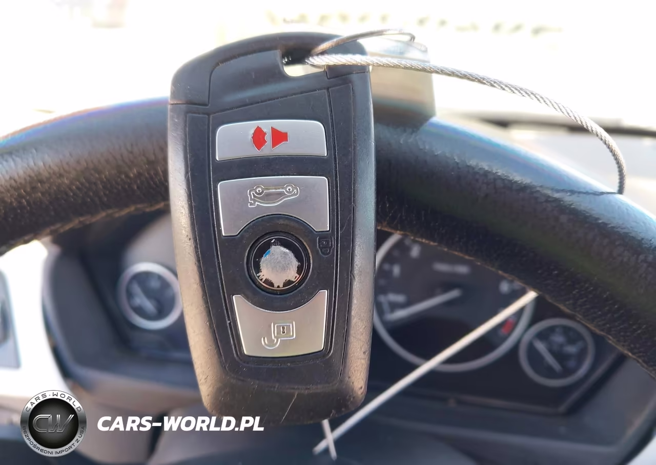 2018 BMW 320I VIN:WBA8E1G57JNU90661 - 11