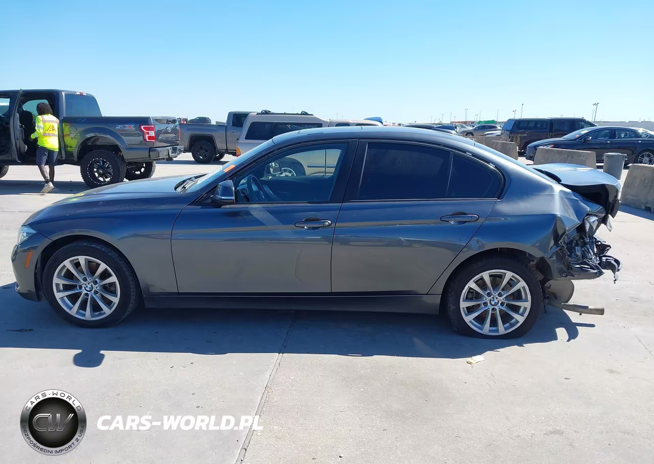 2018 BMW 320I VIN:WBA8E1G57JNU90661 - 14